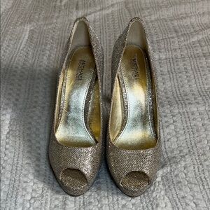 Michael Kors Glittering Gold Peep Toe Heels size 6.5